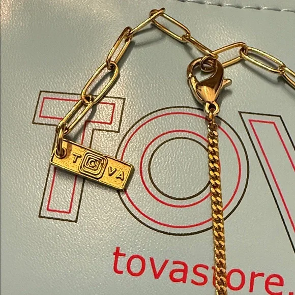 Tova molly Necklace Yellow Flower Pendant NEW - Picture 5 of 5